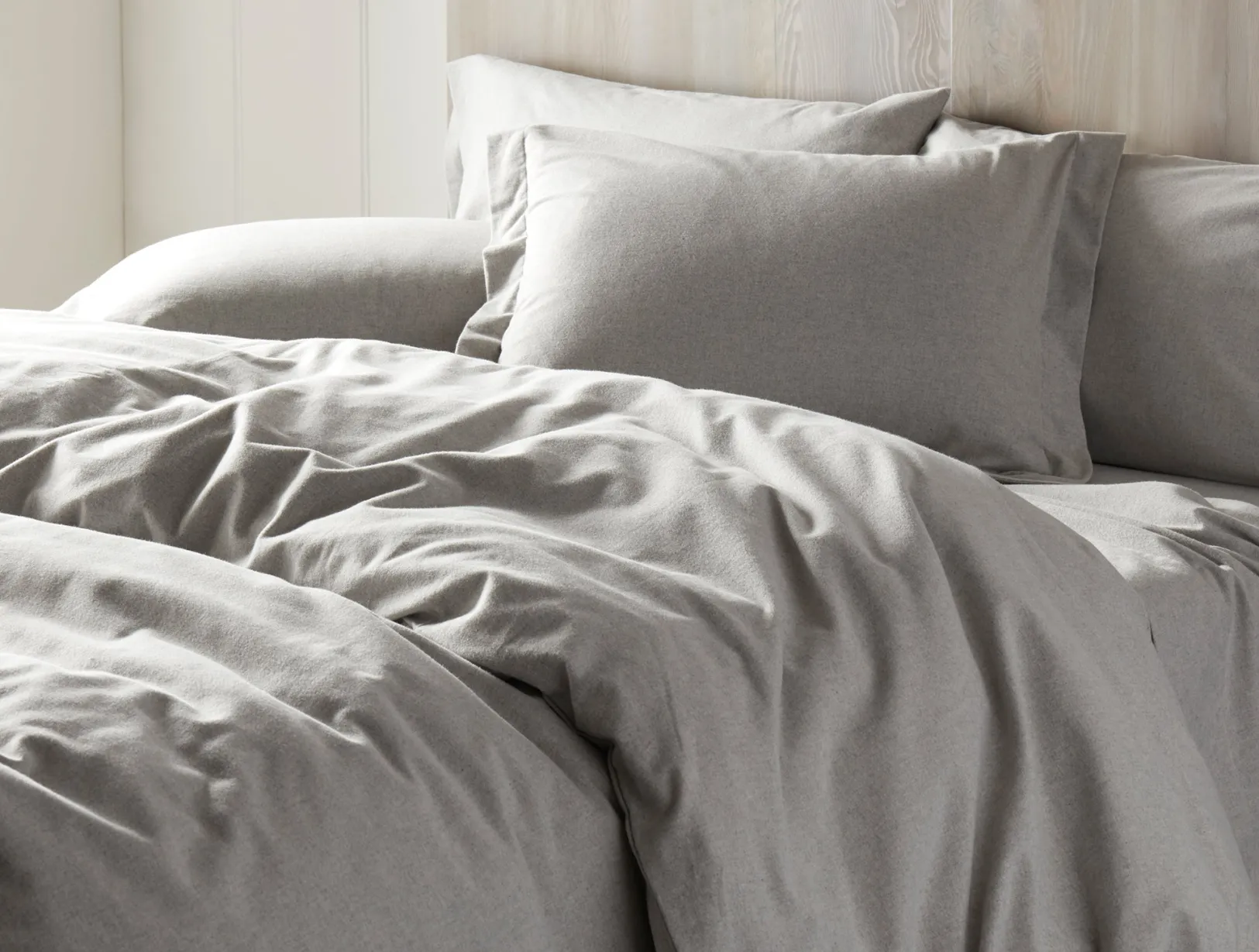 Clearance Coyuchi Cloud Brushed™ Organic Flannel Sheet Set