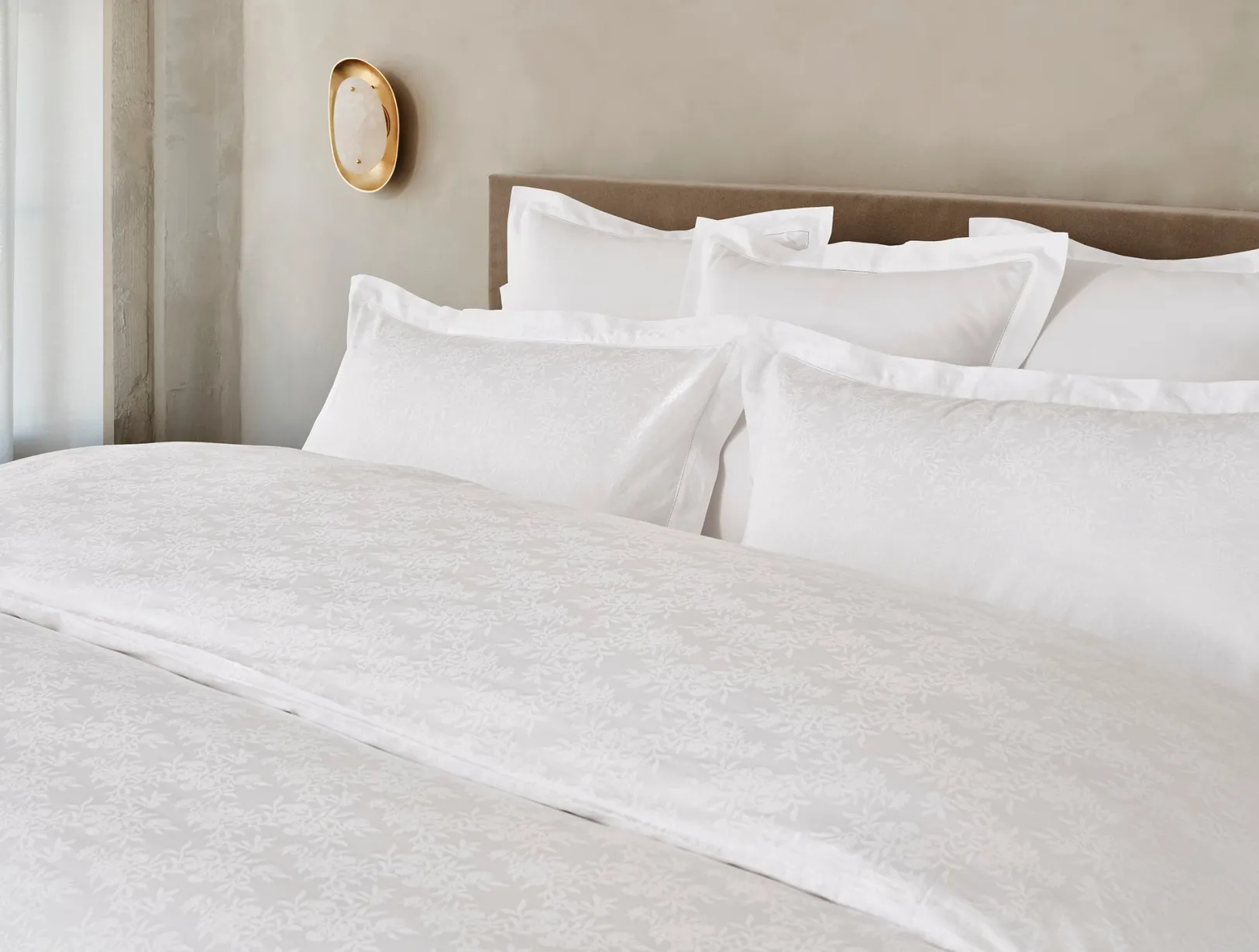 New Coyuchi Heirloom Organic Sateen Jacquard Sham Alpine White