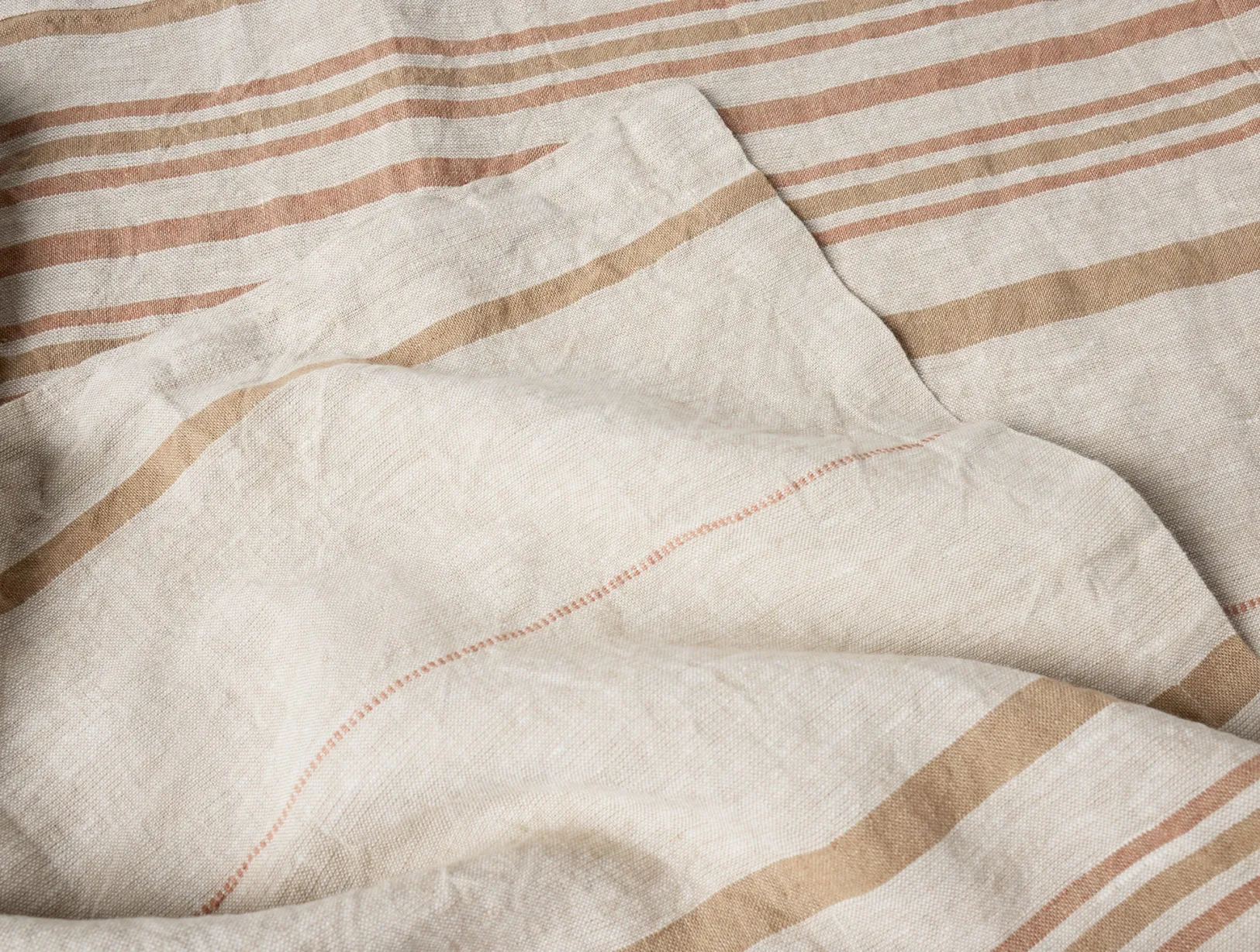 Discount Coyuchi Mojave Organic Linen Throw