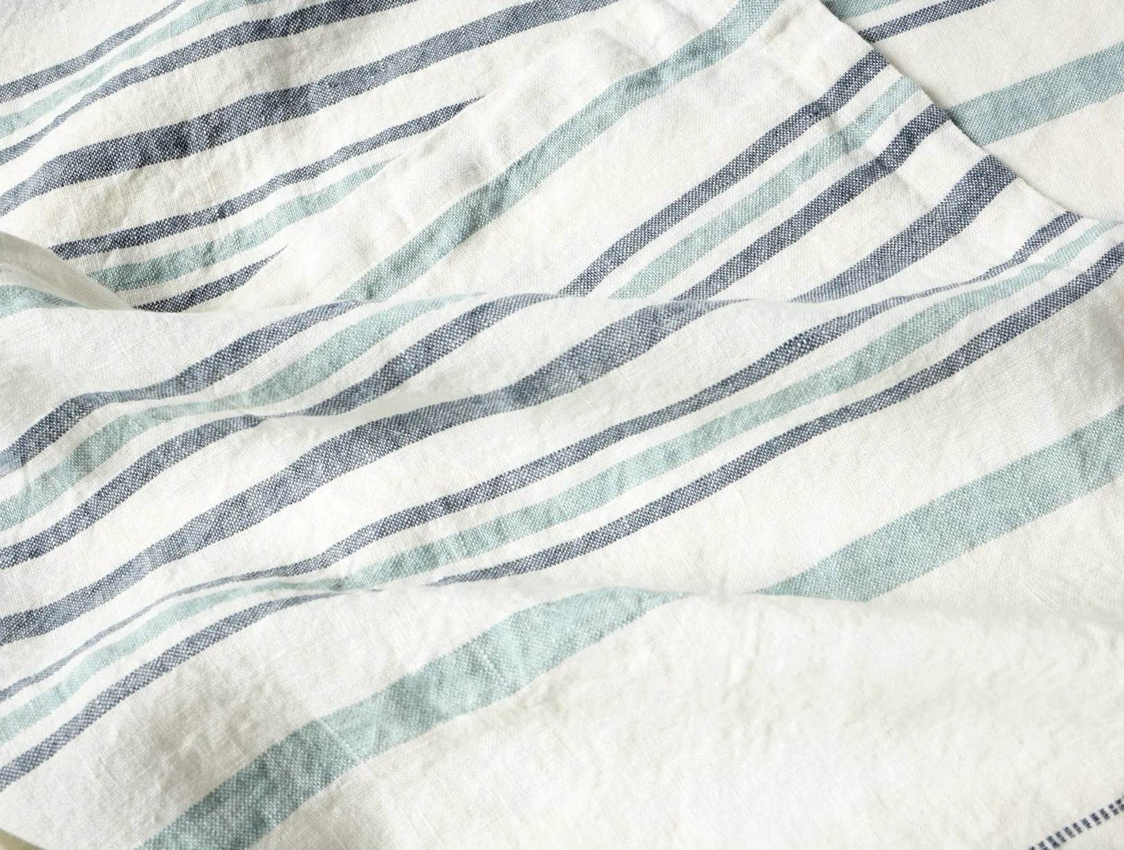 Discount Coyuchi Mojave Organic Linen Throw