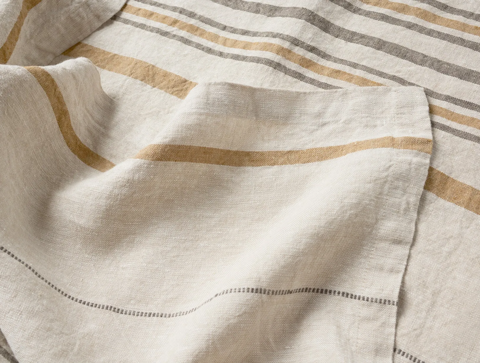 Discount Coyuchi Mojave Organic Linen Throw