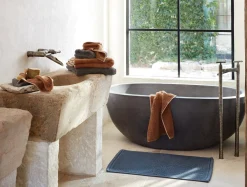 Outlet Coyuchi Pebbled Organic Bath Rug