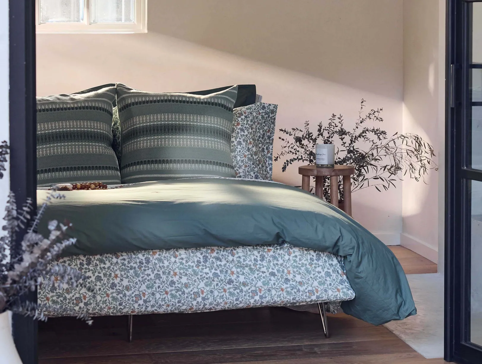 Clearance Coyuchi Refined Organic Percale Duvet Set